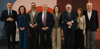 HEREU PRESENTA UN LIBRO QUE RECOPILA M&Aacute;S DE 400 CARTELES TUR&Iacute;STICOS DEL &Uacute;LTIMO SIGLO